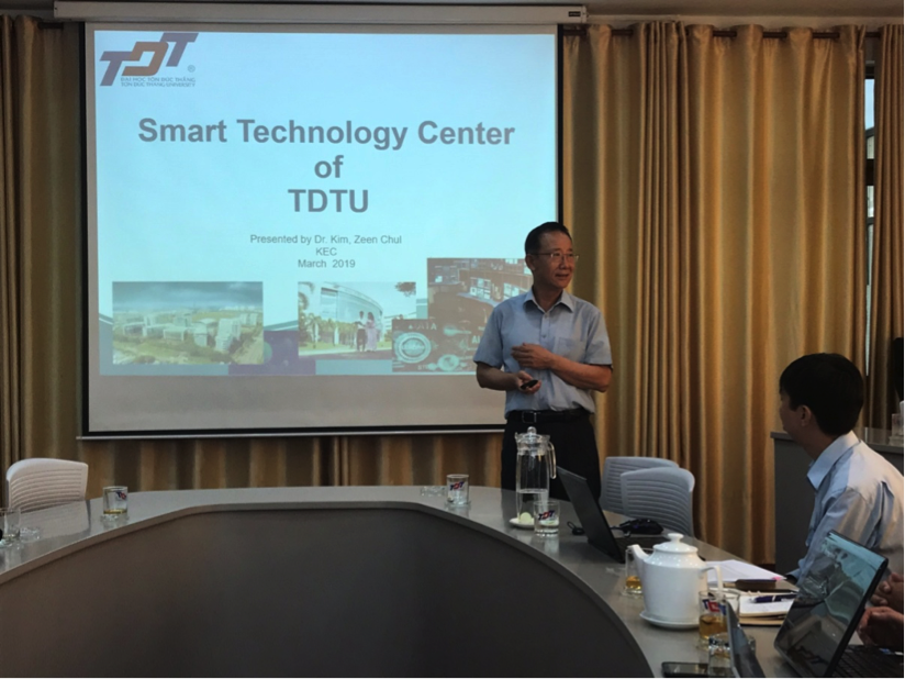 SmartTech-1.png