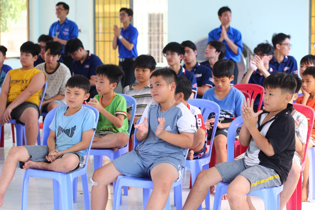 Nụ cười cho em_4