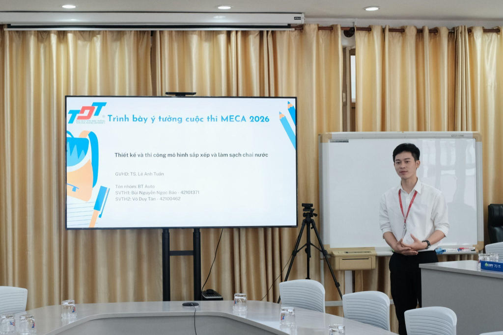 The contestants’ presentations before the judging panel, clearly demonstrating their professional competence, confidence, and creative spirit.